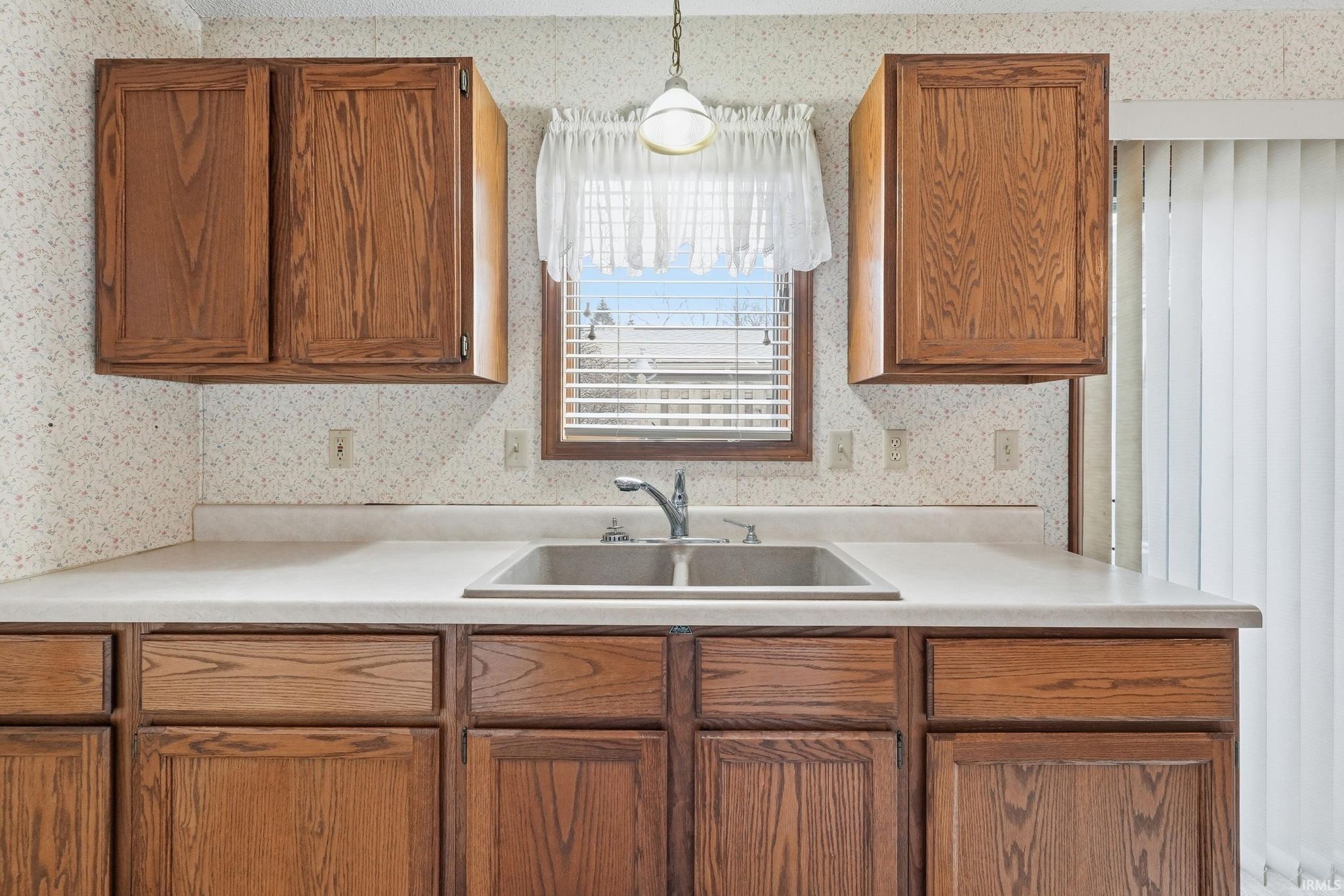 Image of 1554 E Kammerer Road