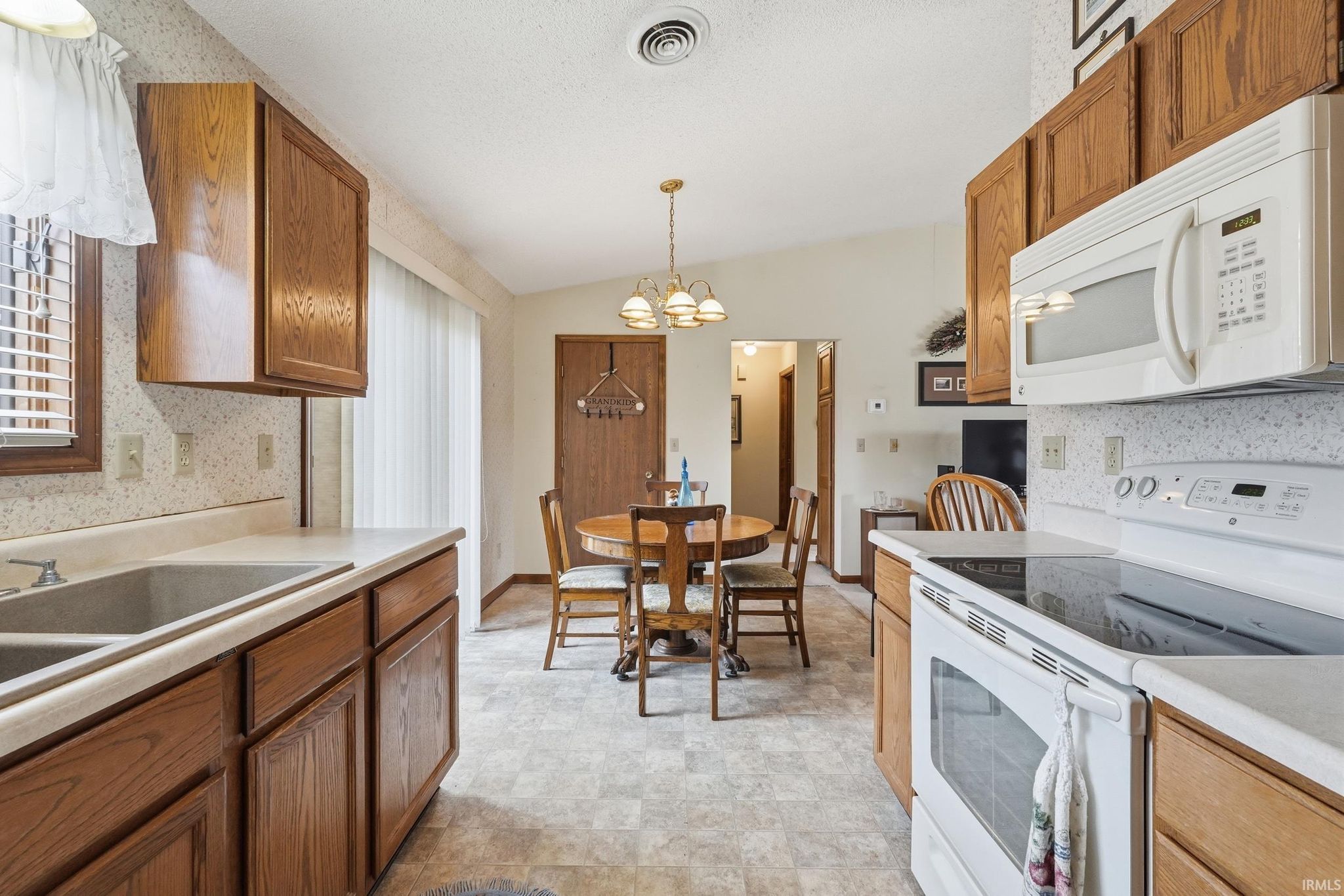 Image of 1554 E Kammerer Road