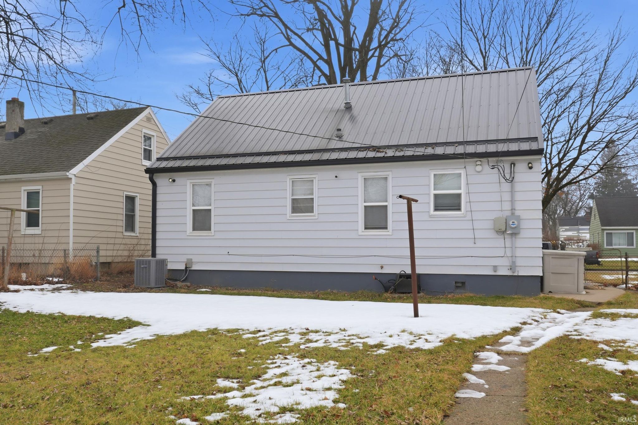 Image of 2727 Winch Street